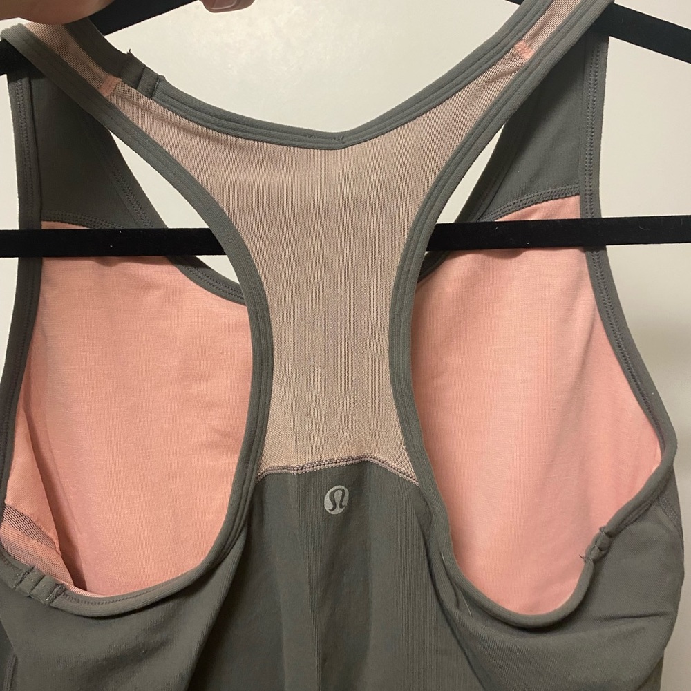 Lululemon tank
